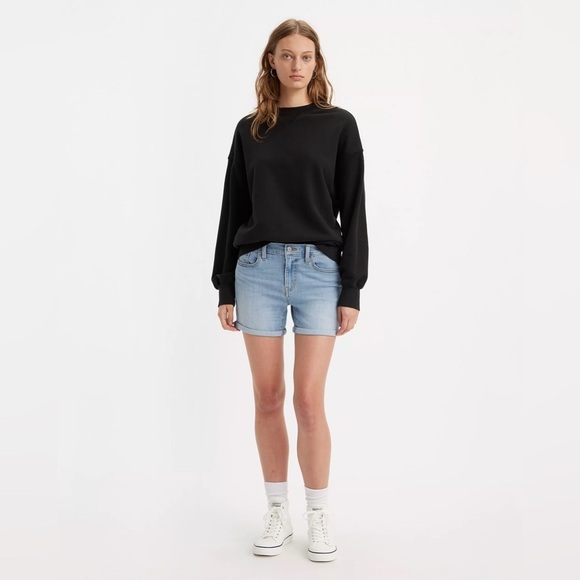 Levi's Pants - NWT Levi’s Women’s Mid Length Shorts Polar Seas Light Wash - Size 32